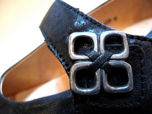 photo1