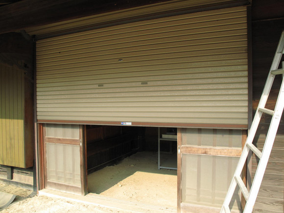 photo1