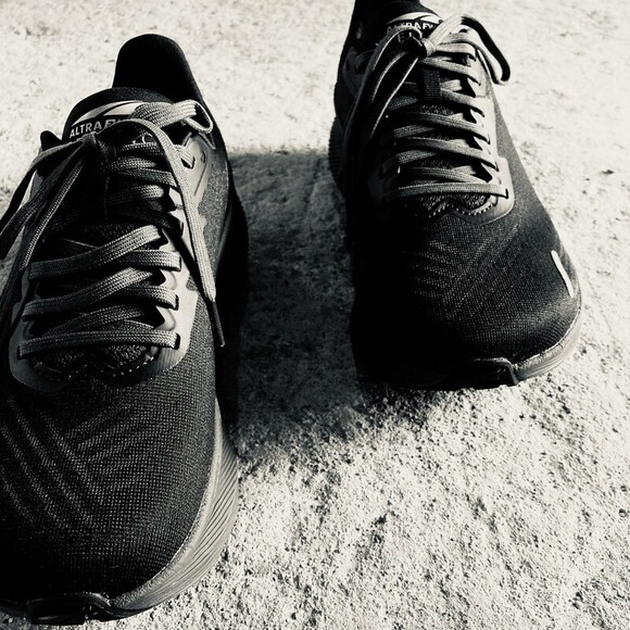 photo1