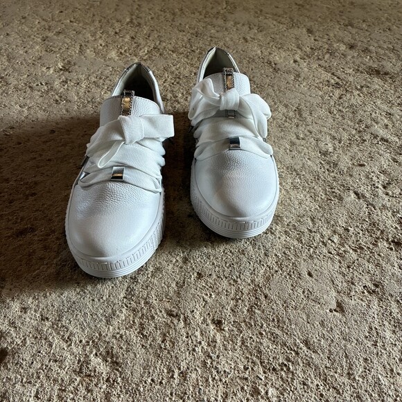 photo1